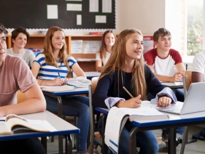 alumnos-instituo-adolescentes-educacion-secundaria